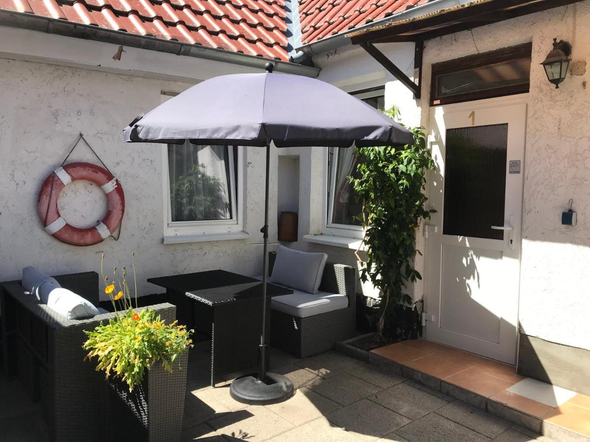Alexandrinenstrasse In Warnemuende Homestay Rostock