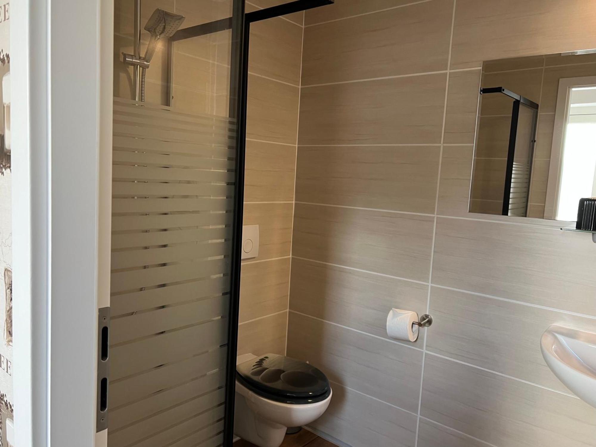 Alexandrinenstrasse In Warnemuende Homestay Rostock